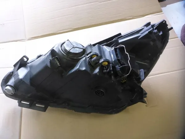 Oikea ajovalaisin Opel Corsa D Lift 13446802 image 10