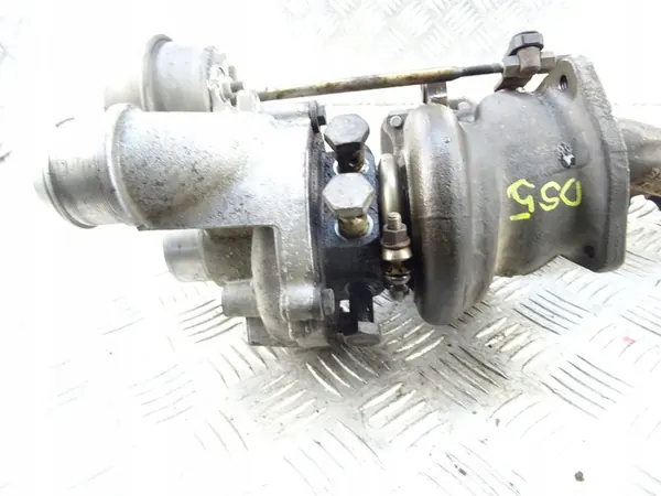 Turbo con Colector Citroen DS 5 1.6 THP OEM V860288180 image 2