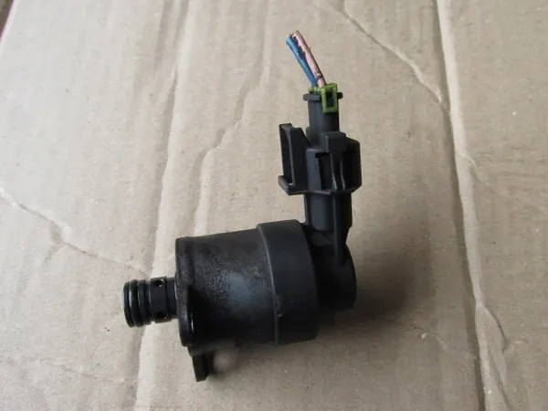 Capteur de pression de carburant Kia Sportage III 1.7 CRDi image 3
