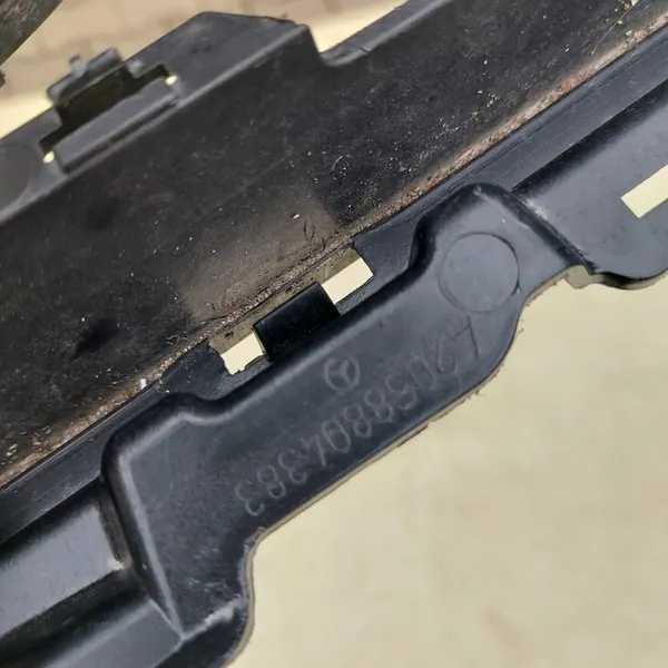 Griglia Mercedes-Benz OE A2058804383 image 6