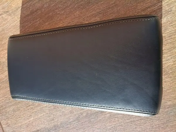 Accoudoir Jeep Cherokee KK OEM PODŁ KK Cuir Noir image 2