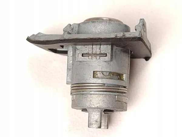 Ford OEM DS7AF21991 dörrlåsinsats vänster fram image 5