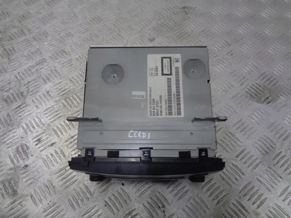 OEM X96140-1H000 Tehdas-CD-MP3-radio Kia Ceedille image 3