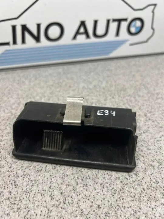 BMW E34 Hintertür-Aschenbecher OEM 51161944662 image 4