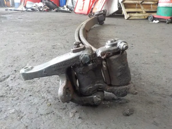 Scania Framvänster Fjäder OEM 1739454 - Begagnad image 5