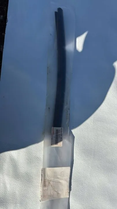 Toyota Lexus Fensterdichtung OEM 68230K0050 - Gebraucht image 2