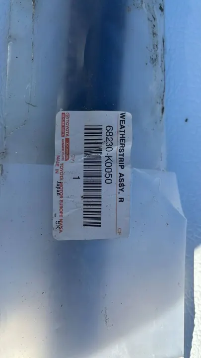 Toyota Lexus Fensterdichtung OEM 68230K0050 - Gebraucht image 3