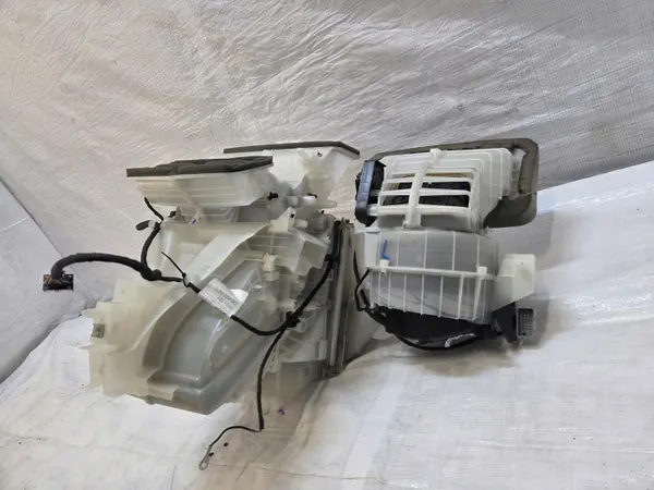 Soplador calefactor Opel Adam OEM 13474884 - Usado image 4