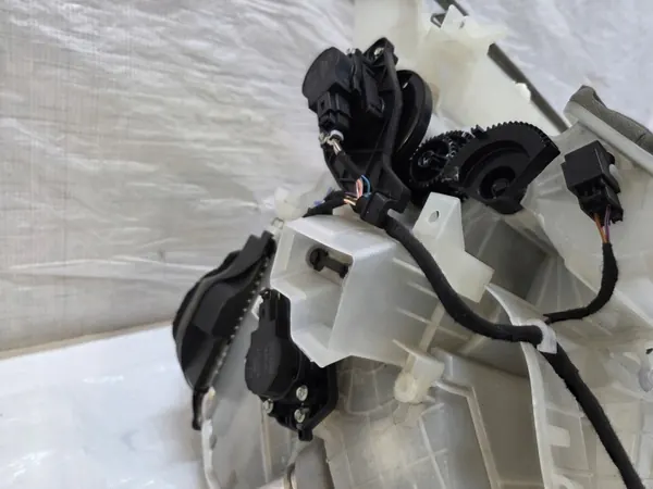 Soplador calefactor Opel Adam OEM 13474884 - Usado image 8