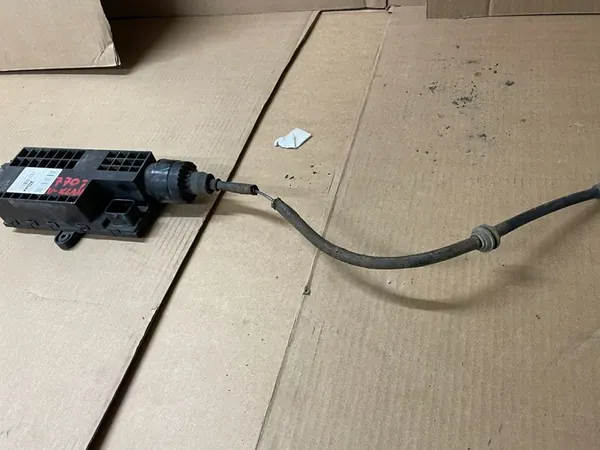 MERCEDES VITO W447 Handbrake A4479067100 image 2