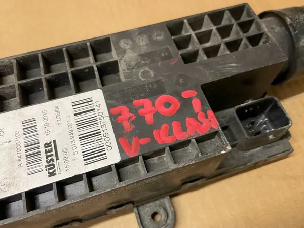 MERCEDES VITO W447 Handbrake A4479067100 image 5