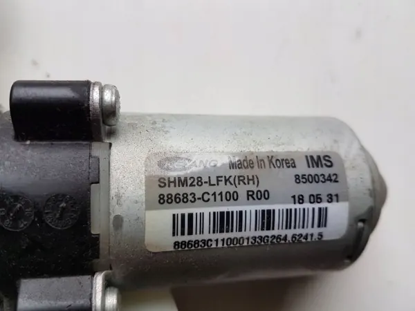Kia Sitzmotor OEM 88683C1100 - Rechts vorne image 4