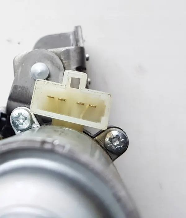 Kia Sitzmotor OEM 88683C1100 - Rechts vorne image 5