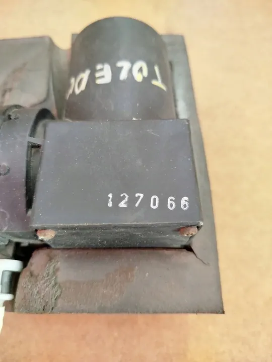 Keskitulppapumppu OEM ukonesera SEAT Toledolle image 4