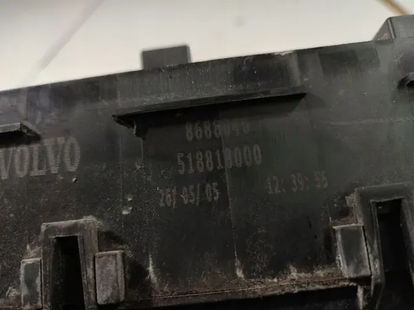 Volvo V50 Caixa de fusíveis 2005 1.6L 8686040 image 4