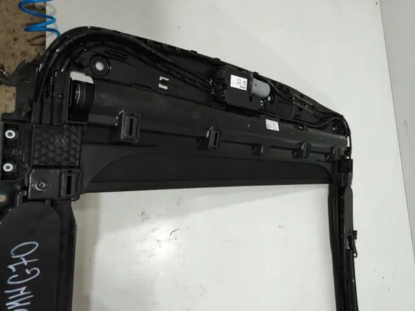 BMW 7 G70 Persianas Panorámicas Techo Solar OEM 1779613A image 7