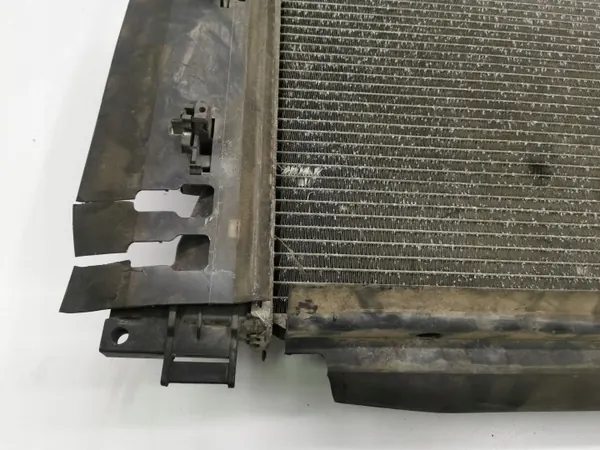 Chrysler OE Wasserkühler OEM AMD79123 Gebraucht image 9
