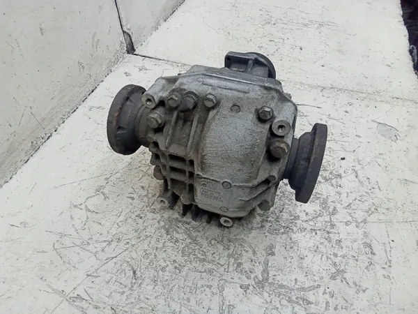 2011 Audi Q5 SQ5 Diferencial trasero 045101302 image 3