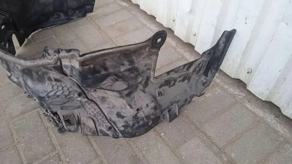 Pièce de chambre moteur Mercedes-Benz OEM A2056200040 image 5