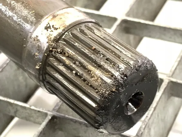 Fram Höger Axel KIA SPORTAGE III 49560-2S350 image 5