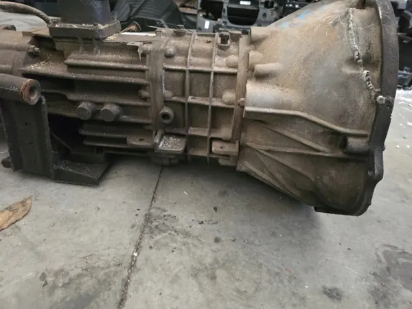 Boîte Manuelle Jeep Wrangler TJ OEM P52104678AA image 8