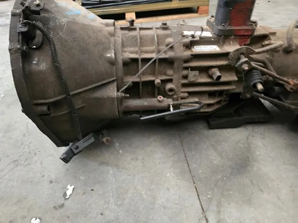 Boîte Manuelle Jeep Wrangler TJ OEM P52104678AA image 9