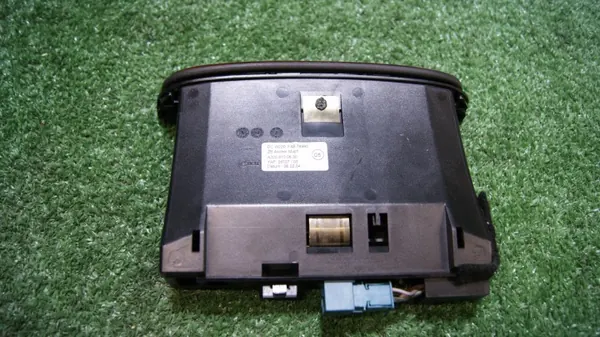 Cinzeiro Mercedes-Benz Classe S W220 OEM A2208100830 image 7
