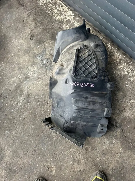 MERCEDES E C207 W207 Parafango Anteriore Sinistro A2076902430 image 2