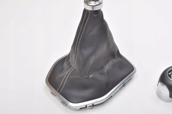 Pomo de cambios Ford Puma MK2 OEM 356787 - Usado image 6