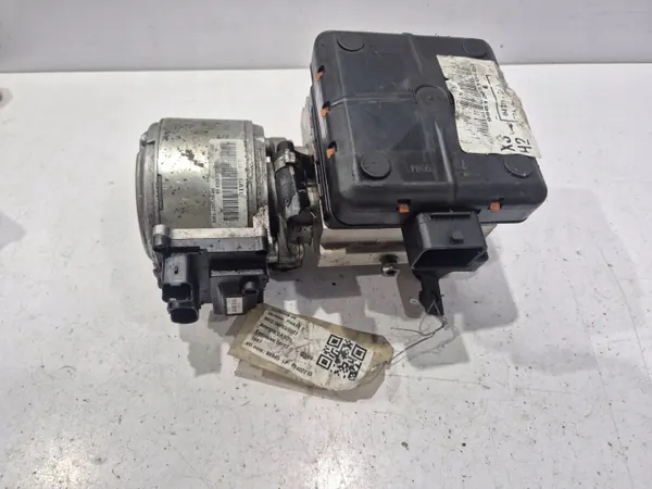 Citroen C5 Jousituspumppu OEM 9654068680 Käytetty image 3
