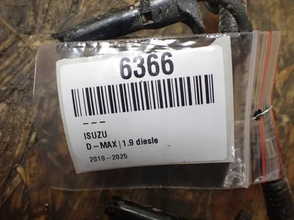 Isuzu D-Max 2020 insprutningssladd OEM 8983321180 image 8