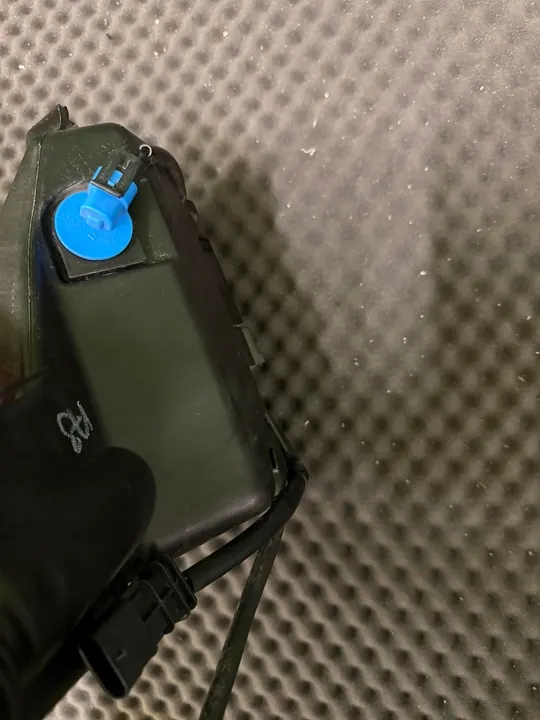 Pyyhkijännestepullot Tesla Model 3 image 5