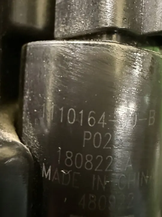 Pyyhkijännestepullot Tesla Model 3 image 8