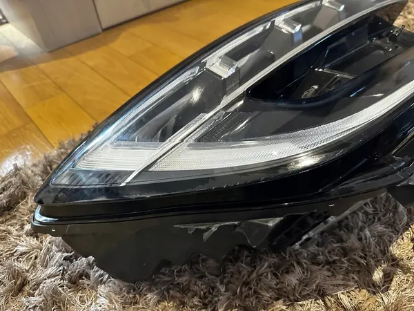 Oikea ajovalaisin Renault Austral 260103381R image 3