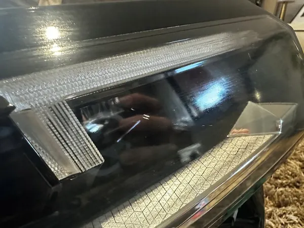 Oikea ajovalaisin Renault Austral 260103381R image 7