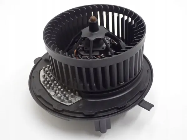 Lämmityspuhallin OEM 5Q1819021B - Käytetty kunto image 2