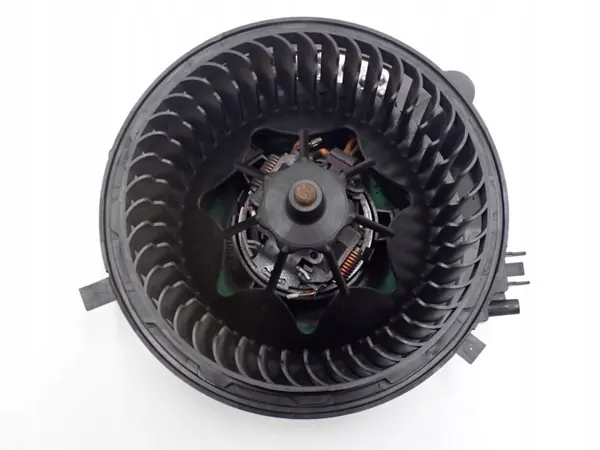 Lämmityspuhallin OEM 5Q1819021B - Käytetty kunto image 3