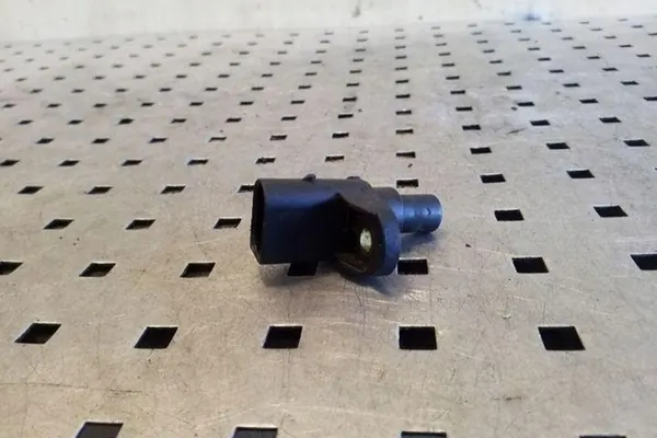 Sensor de posición del árbol de levas BMW X5 7506273C image 3