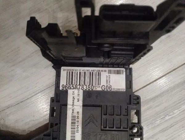 Batteriespannungsmodul G06 Citroen image 4