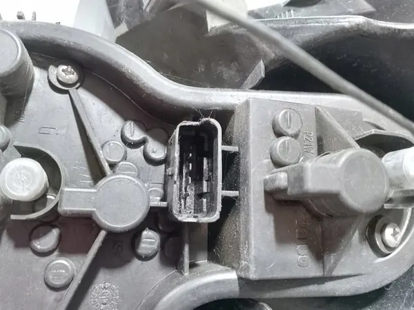 Lámpara Trasera Izquierda Nissan Primera P12 (03-07) Kombi 89077070 image 3