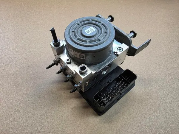 Pompe ABS OEM A2534312800 pour Mercedes Classe C W205 image 2
