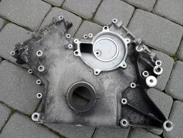 Tampa de distribuição dianteira BMW E39 M5 image 1