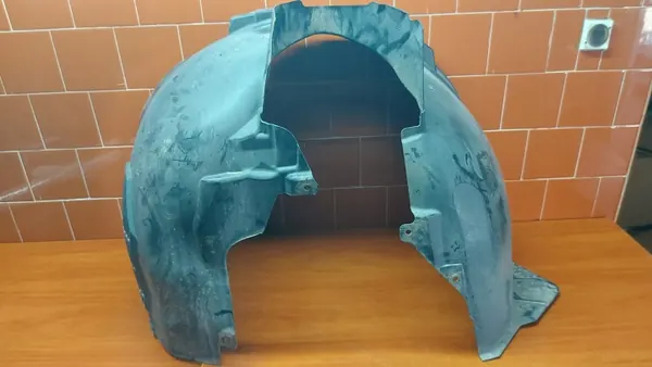 Käytetty etu oikea lokasuoja OEM 31694870 Volvo XC60 II image 2