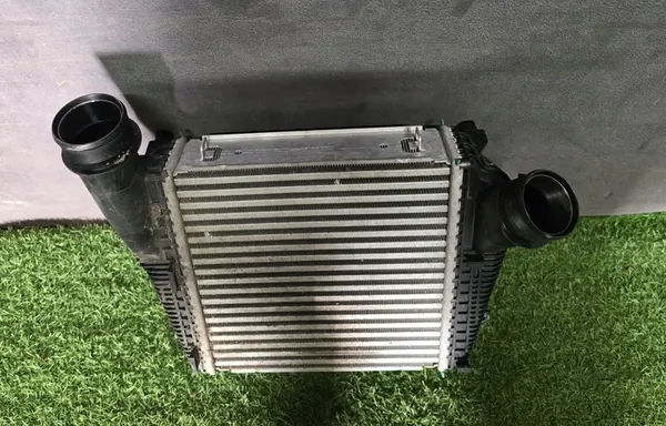 Rechter Intercooler Porsche Panamera 971 image 2