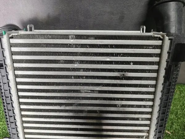 Rechter Intercooler Porsche Panamera 971 image 4