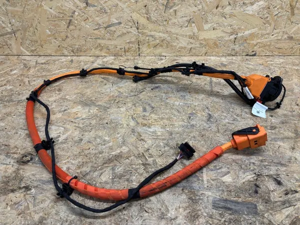 Tomada de carga Mercedes Classe E W214 OEM A2145408526 image 2