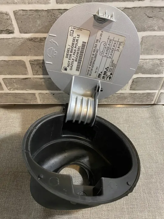 Bränslelucka OEM 5P0809905 för Seat Altea - Begagnad image 4