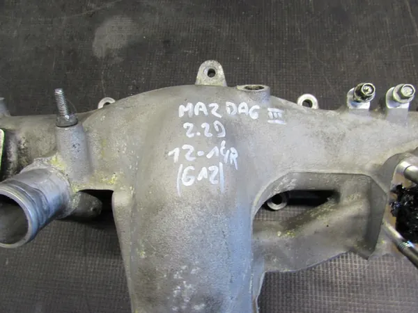 Coletor de admissão 2.2D Mazda 6 III 12-14R image 3