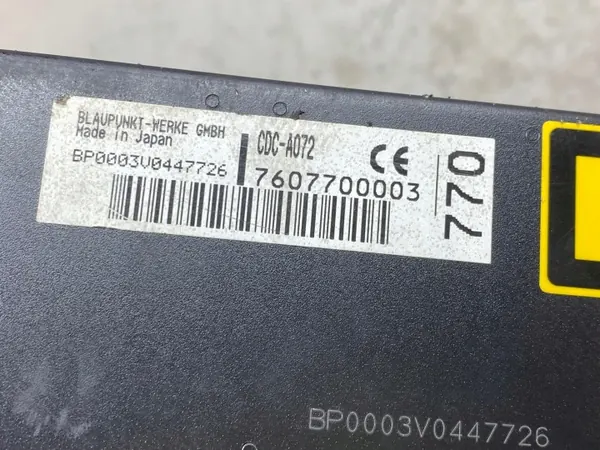 Mercedes-Benz C W202 1998 CD/DVD-Wechsler OEM 7607700003 image 6