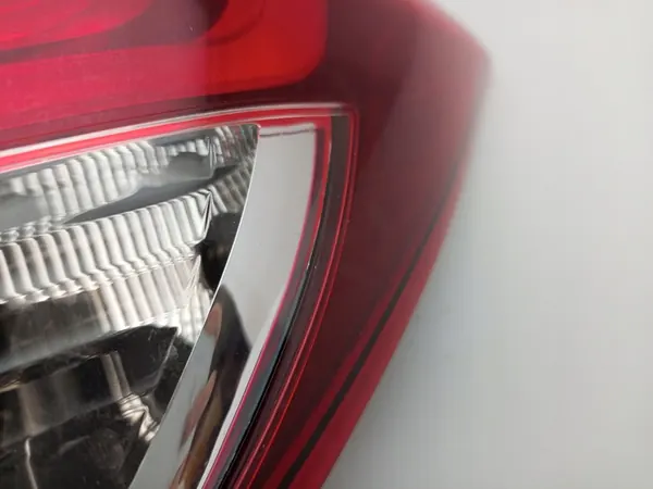 HYUNDAI I20 II 2 2014- Luz Trasera Derecha 92402-C8000 image 8